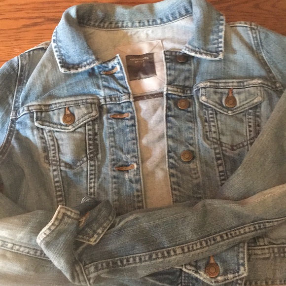 Abercrombie & Fitch Jackets & Blazers - Abercrombie &Fitch denim jacket